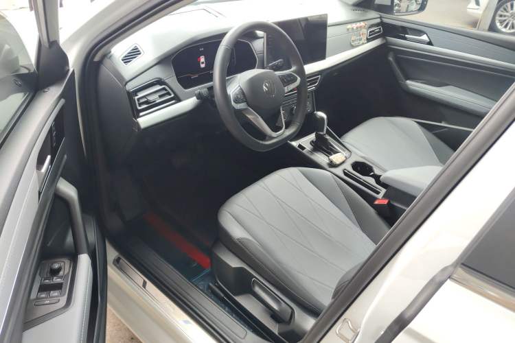 Used Volkswagen Lavida 2024 1.5L Automatic Starry Sky 5 Million Edition Driver Seat