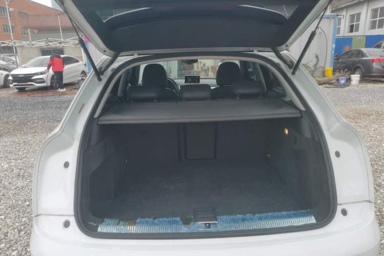 Used Audi Q3 2015 30 TFSI Comfort Model
