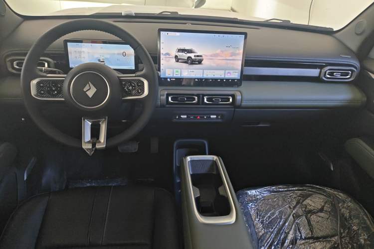 Used Baojun Spark EUV 2026 301km Flagship Edition Center Console