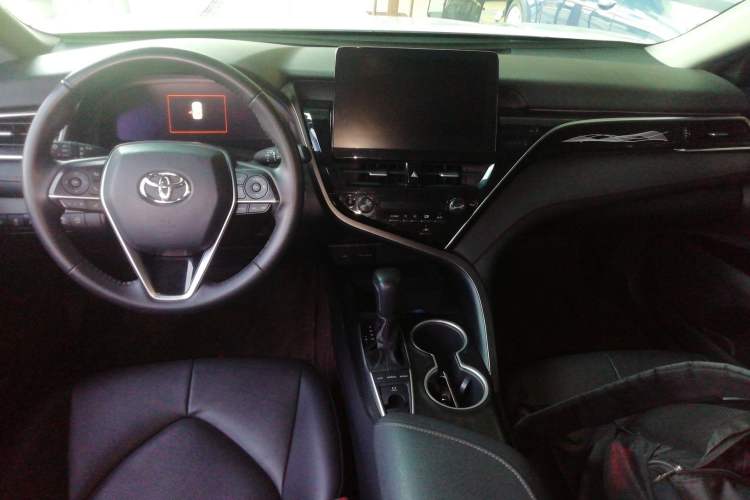 Used Toyota Camry 2023 2.5G Luxury Edition
