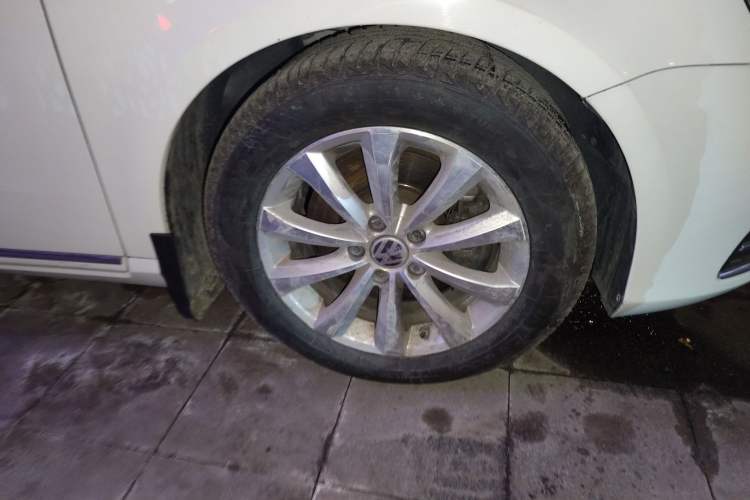 Used Volkswagen Magotan 2012 Revised 1.8TSI Luxury Version
