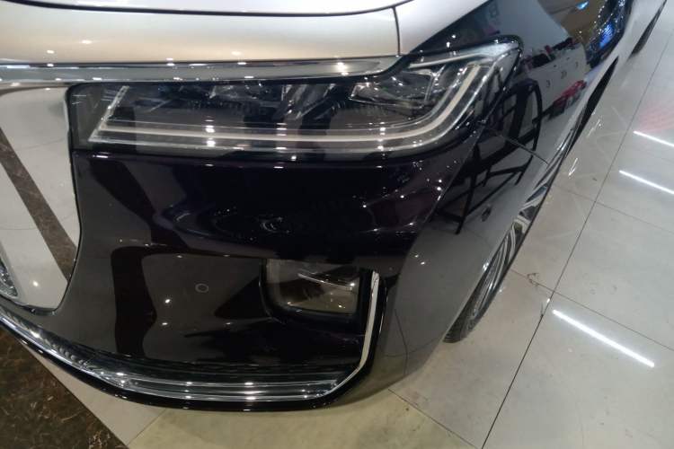Used Hongqi H9 2020 3.0T Smart Connect Flagship Four-Seat Version Left Front Headlight