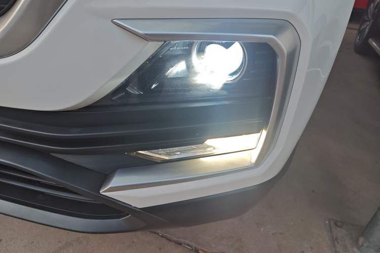 Used Baojun 530 2019 1.5T CVT Luxury Model 7 Seats China V Emission Standard
