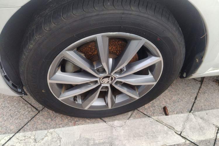 Used Skoda Octavia 2018 1.6L Automatic Comfort Edition
