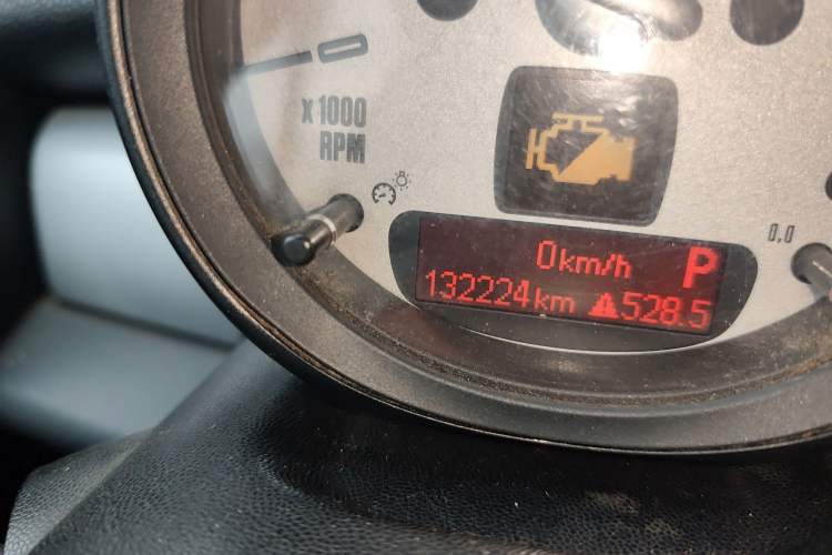 Used MINI 2011 1.6L ONE