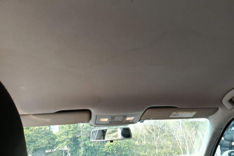 Used Volkswagen Lamando 2015 230TSI Manual Trend Edition
