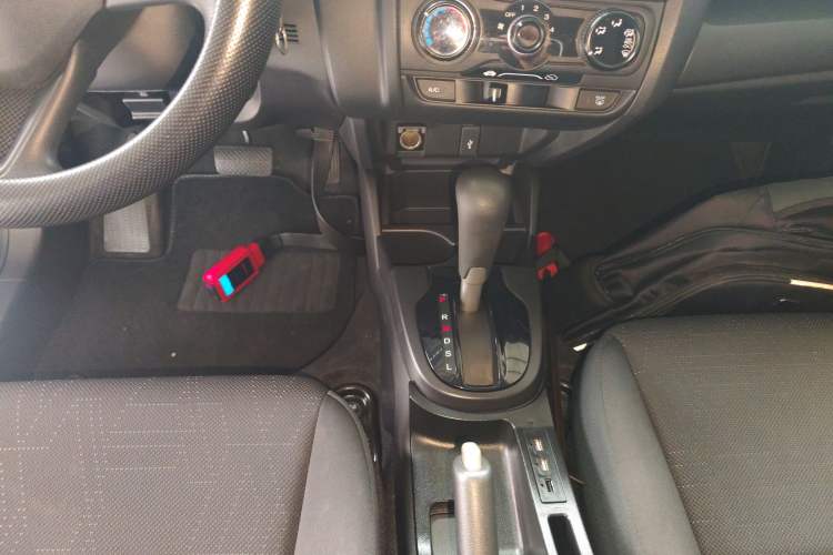 Used Honda Fit 2016 1.5L LXS CVT Comfort Sunroof Version
