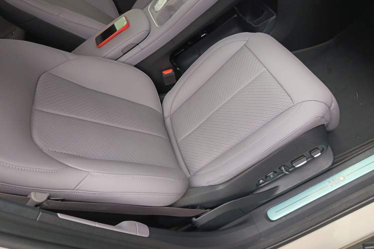 Used Nio EC6 2024 75 kWh