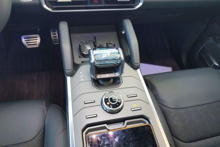 Used JETOUR Traveler C-DM 2024 C-DM 208KM Mountain & Wilderness Edition