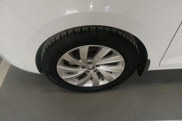 Used Skoda Rapid 2018 1.6L Manual Comfort Edition
