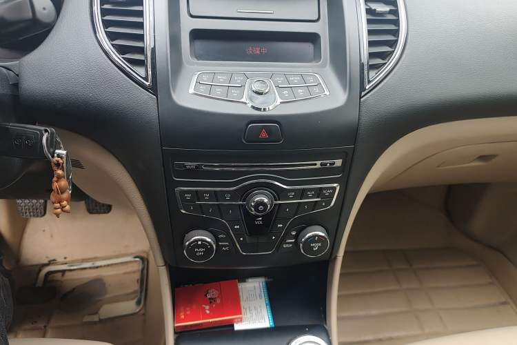 Used Bestune B50 2013 1.6L manual Comfort trim level