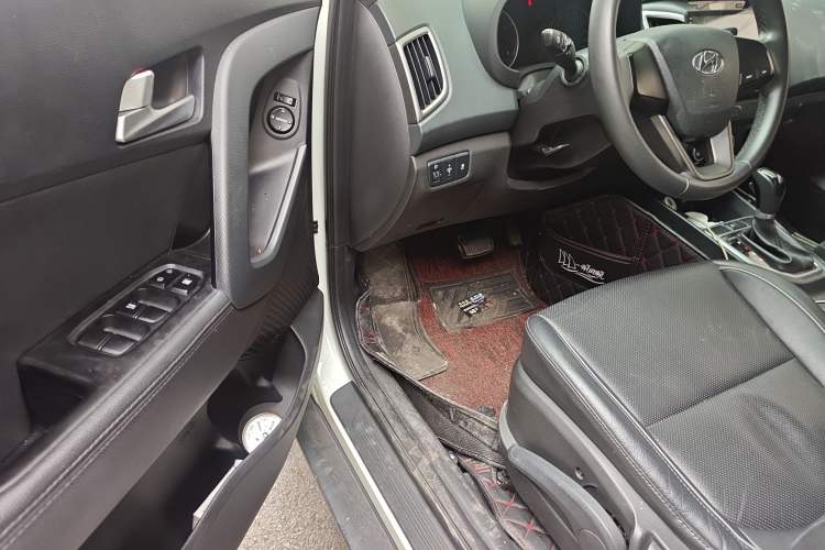 Used Hyundai ix25 2015 1.6L Automatic Two-Wheel Drive Smart GLS Trim