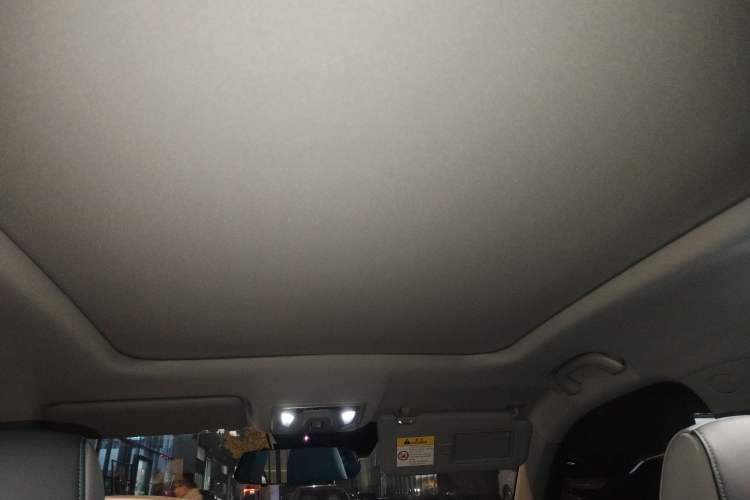 Used Changan UNI-Z New Energy 2024 Blue Whale Smart Electric iDD 125km Excellence Model
