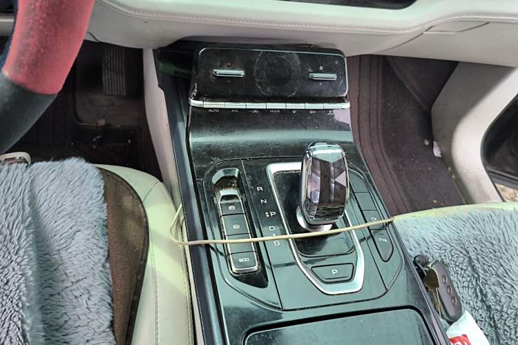 Used Wuling Victory 2023 2.0L DHT Luxury Edition
