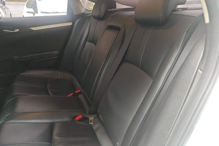 Used Honda Civic 2016 220TURBO CVT Prestige Edition
