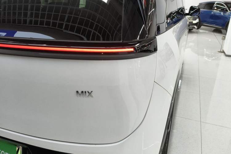 Used Zeekr MIX 2025 Intelligent Driving Version
