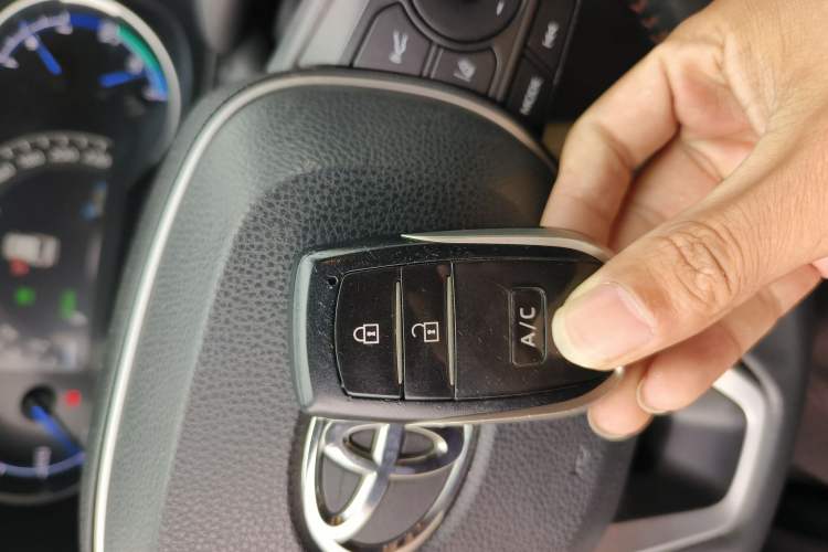 Used Toyota RAV4 Rongfang Plug-in Hybrid 2021 2.5L Two-Wheel Drive Elite Pro