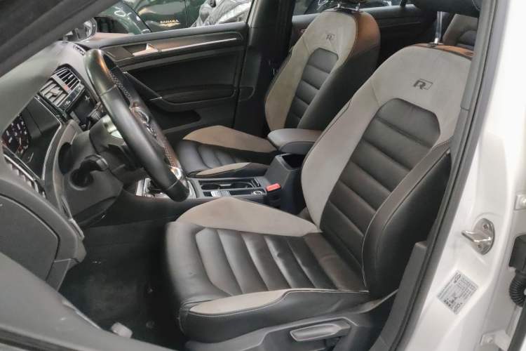 Used Volkswagen Golf 2019 280TSI DSG R-Line China VI Standard
