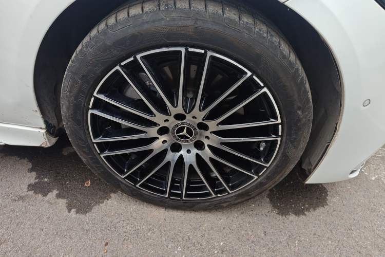 Used Mercedes-Benz C-Class 2023 C 260 L Sport Edition Right Front Wheel Hub