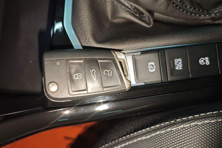 Used Volkswagen Tayron 2023 330TSI Two-Wheel-Drive Luxury Plus Advanced Version Vehicle Key