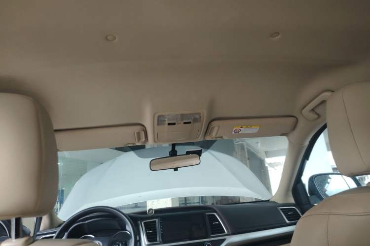 Used Toyota Highlander 2015 2.0T Two-Wheel Drive Elite Edition 7 Seats
