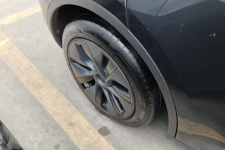 Used Tesla Model Y 2024 Rear-Wheel-Drive Version