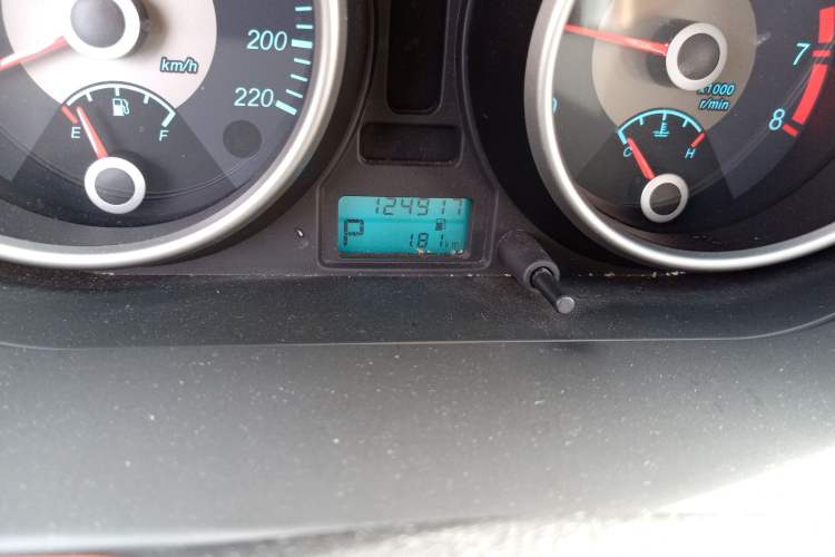 Used Buick Excelle 2013 1.5L Automatic Luxury Model Odometer Close Up