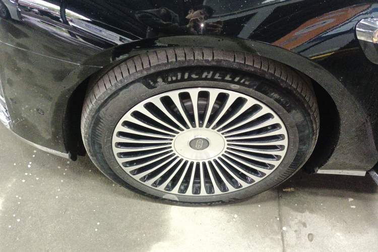 Used Hima S800 2025 Model, Range-Extended Starlight Premium Edition, 5 Seats Exterior 4