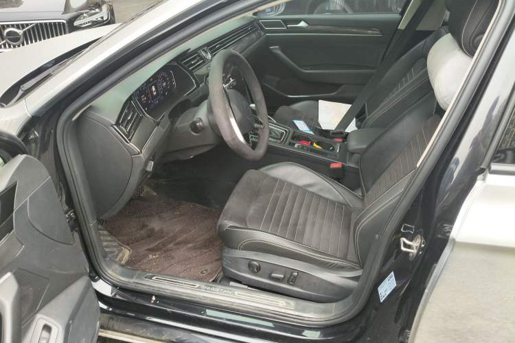 Used Volkswagen Magotan 2020 330TSI DSG Luxury Edition
