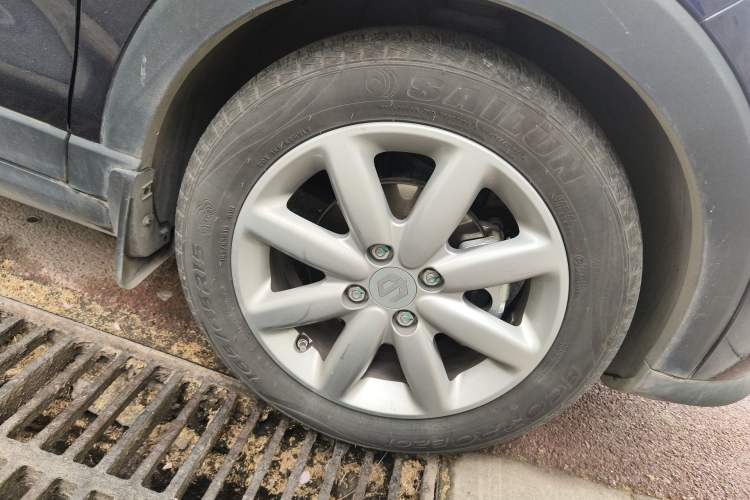 Used Leapmotor T03 2022 Crystal Edition Right Front Wheel Hub