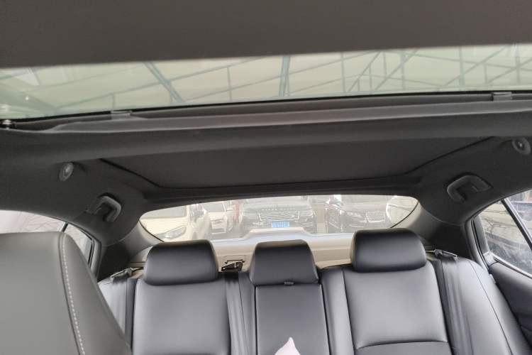 Used Toyota Camry 2024 Dual-Motor 2.0 HXS Sport Plus Edition