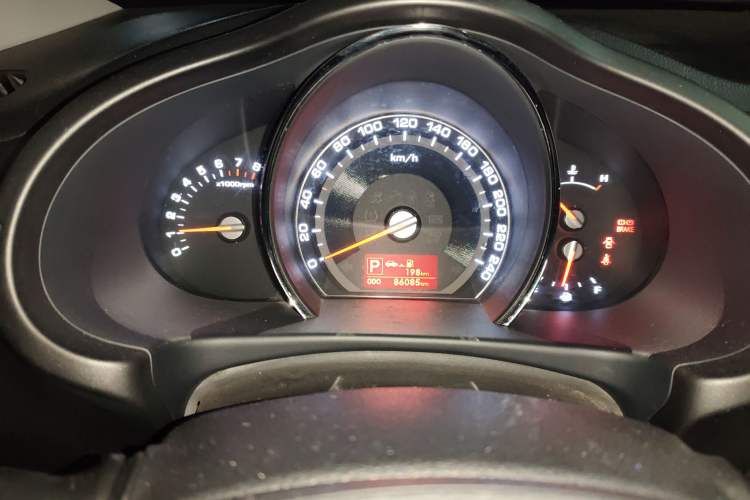 Used Kia Sportage R 2014 2.0L Automatic Two-Wheel Drive GLS Trim
