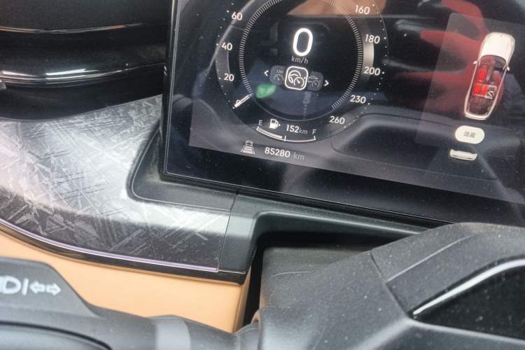 Used Lynk & Co 09 2021 2.0T Halo Seven-Seater
