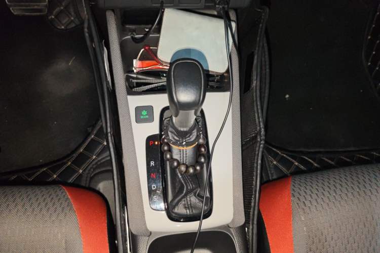 Used Honda LIFE 2021 1.5L CVT SPO-SS Dynamic Edition Gear Lever