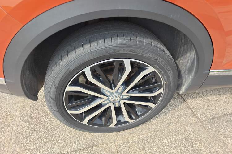 Used Volkswagen T-ROC 2019 280TSI DSG Two-Wheel Drive Comfort Version China VI Standard
