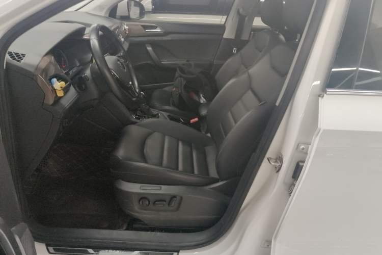 Used Volkswagen Tharu 2021 280TSI Two-Wheel-Drive Luxury Plus Edition
