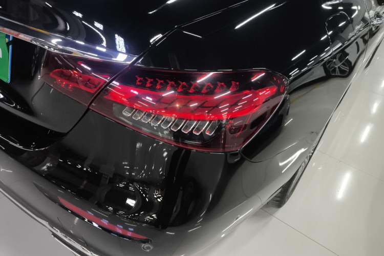 Used Mercedes-Benz E-Class 2021 Restyled E 300 L Luxury Edition
