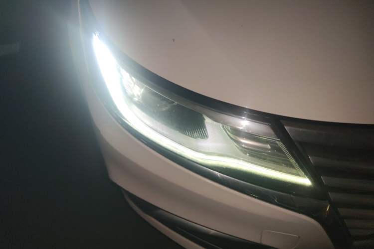 Used Roewe i6 New Energy  Right Front Headlight