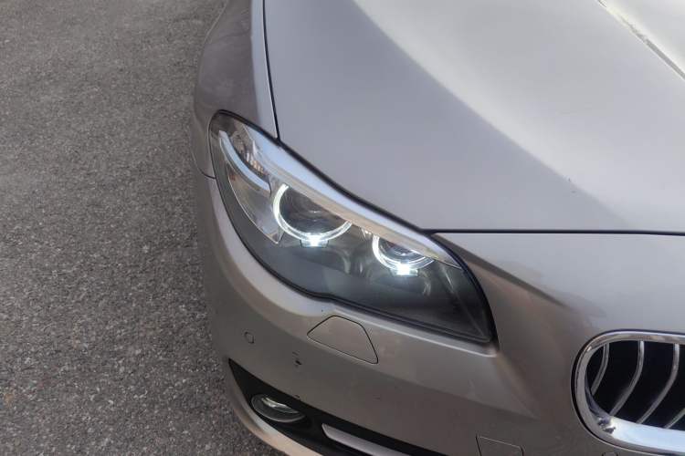 Used BMW 5 Series 2014 525Li Leading Model
