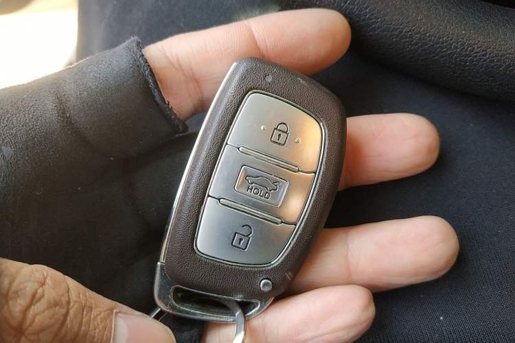 Used Hyundai Elantra (5th Generation / Langdong) 2015 1.6L Automatic Leading Model