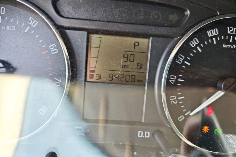 Used Skoda Fabia 2012 1.6L Automatic Cool Black Edition Odometer Close Up