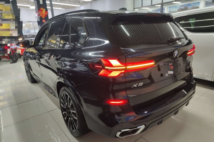 Used BMW X5 2023 xDrive 40Li M Sport Night Edition Package