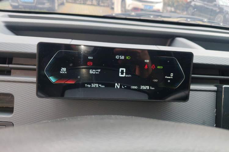 Used Farizon Xingxiang V 2023 V6E Zhonghang Lithium Battery 38.64kWh Value Edition Instrument Cluster