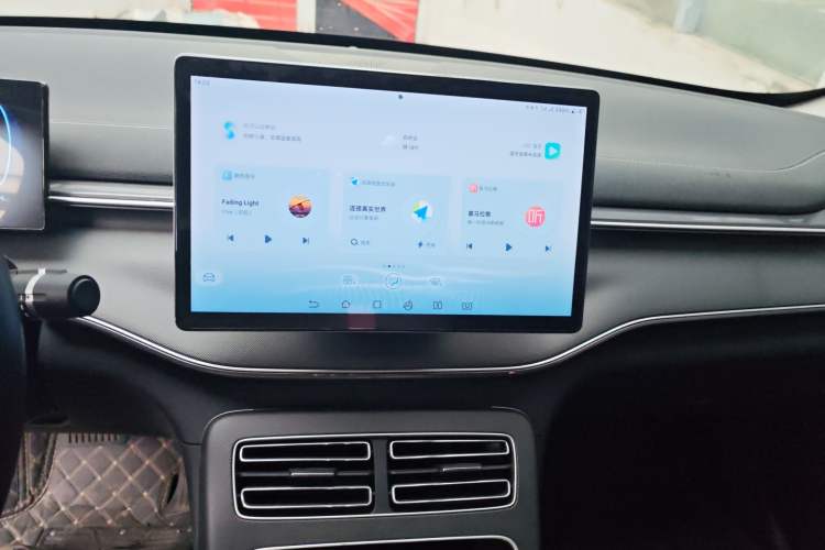 Used BYD Destroyer 05 2024 HONOR Edition DM-i 55KM Luxury Model Audio And AC Panel