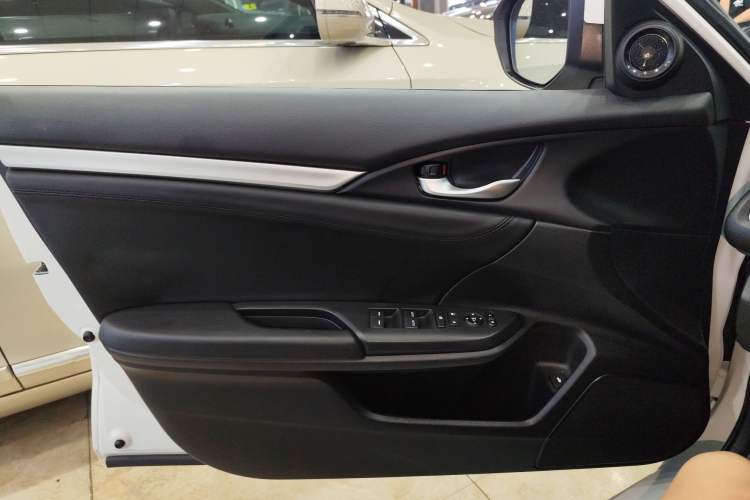 Used Honda Civic 2016 220TURBO CVT Luxury Edition