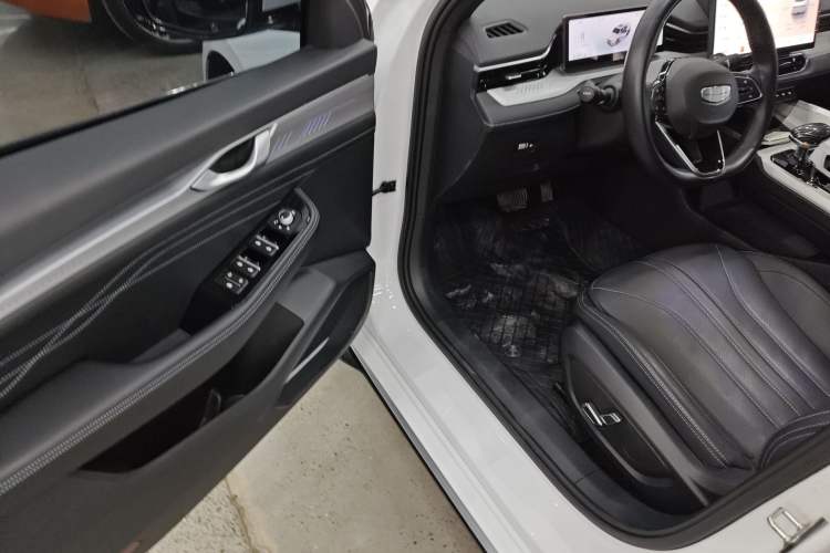 Used Geely Auto Preface 2025 Dongfang Yao 1.5TD Kunlun Edition