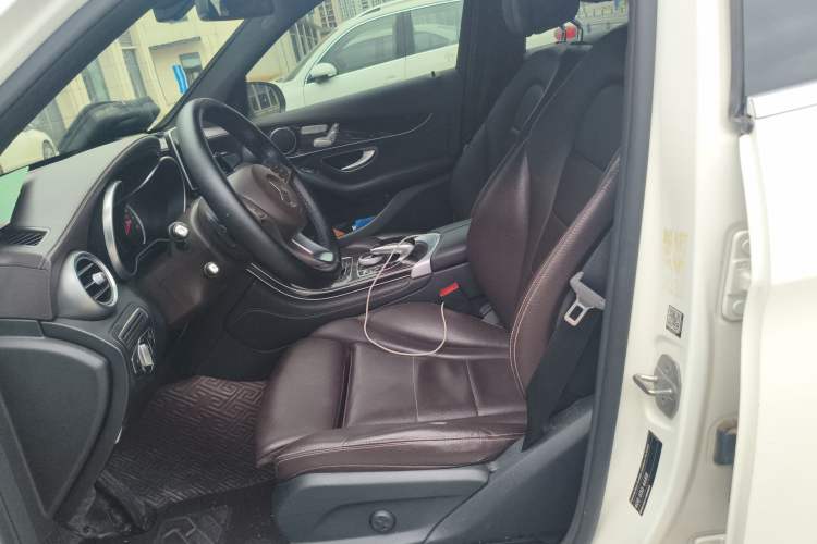 Used Mercedes-Benz GLC 2017 GLC 260 4MATIC Dynamic Edition
