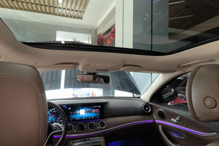 Used Mercedes-Benz E-Class 2023 E 260 L
