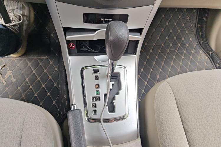 Used Toyota Corolla 2011 1.6L Automatic GL Gear Lever