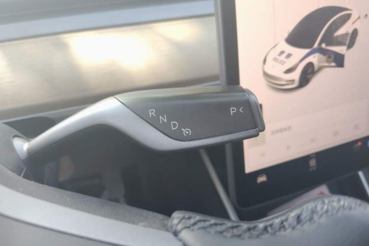 Used Tesla Model 3 2019 Long-Range All-Wheel-Drive Version